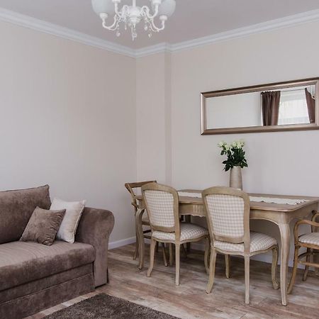 Apartament Starówka Gdańsk Osiek Apartamento Exterior foto